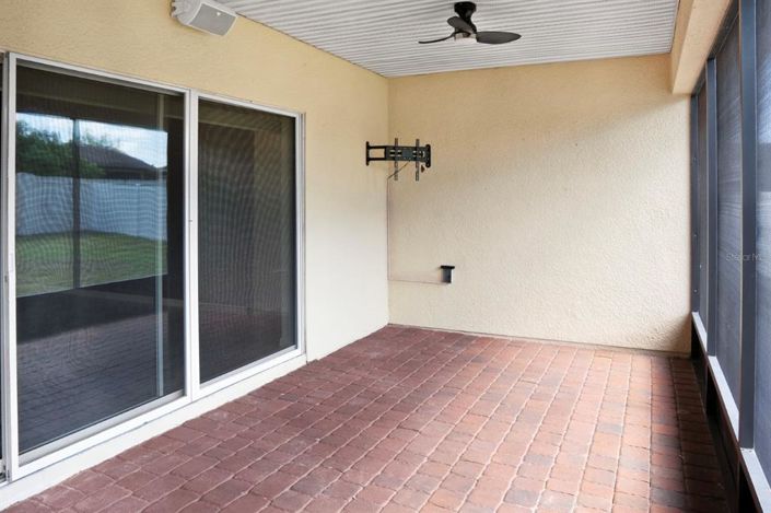 Image No.30-4 Bed House for sale