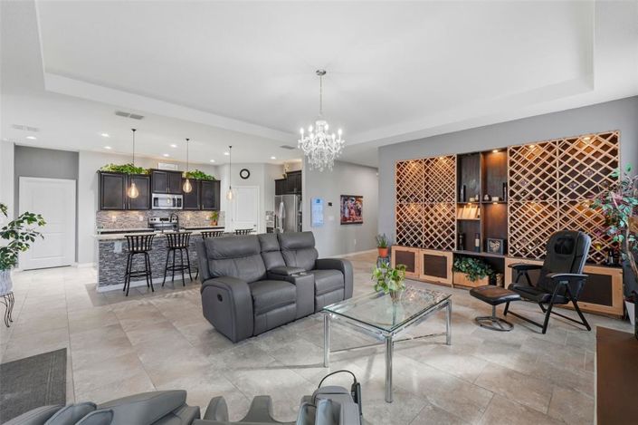 Image No.20-4 Bed House for sale