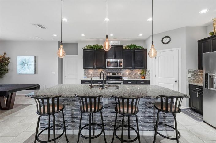 Image No.24-4 Bed House for sale