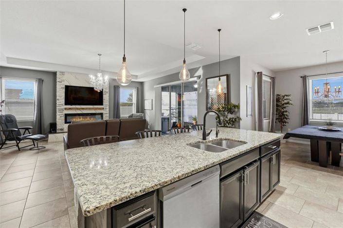 Image No.27-4 Bed House for sale