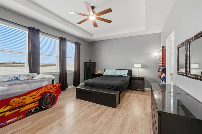 Image No.33-4 Bed House for sale