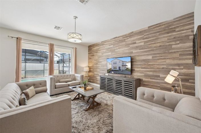 Image No.11-6 Bed House for sale