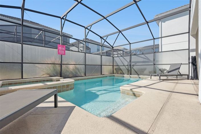 Image No.29-6 Bed House for sale