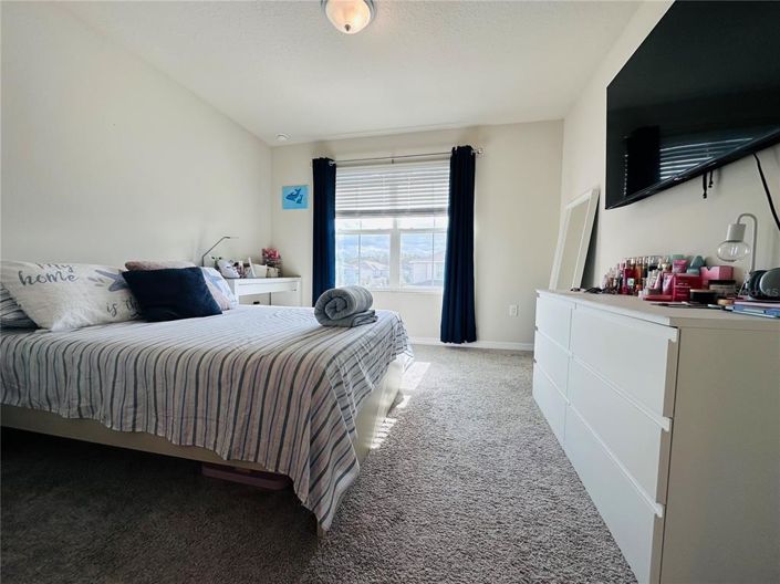 Image No.19-3 Bed Townhouse for sale