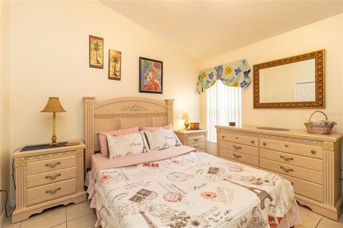 Image No.23-4 Bed House for sale