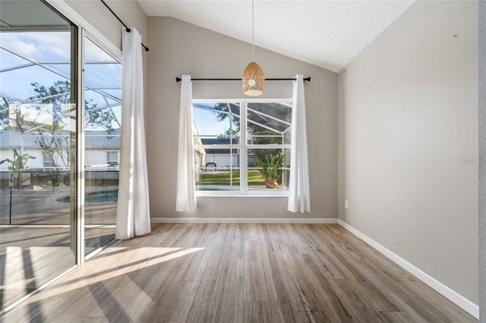 Image No.10-4 Bed House for sale