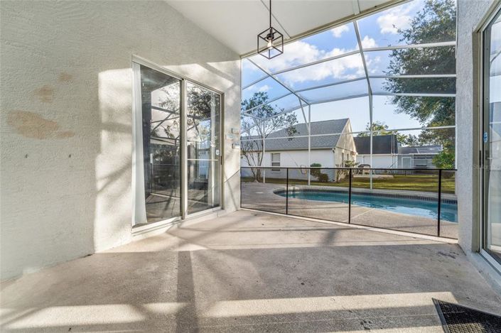 Image No.23-4 Bed House for sale