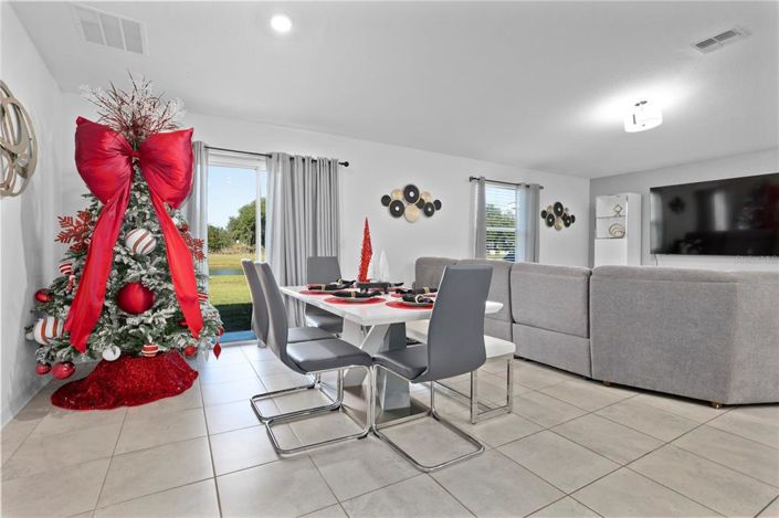 Image No.10-3 Bed House for sale