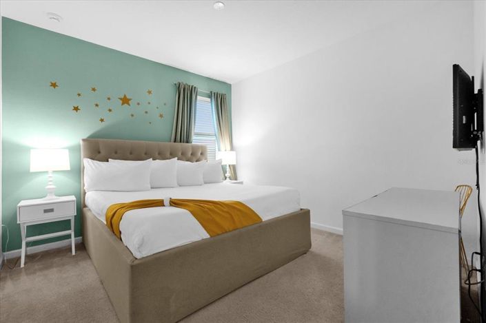 Image No.28-6 Bed House for sale