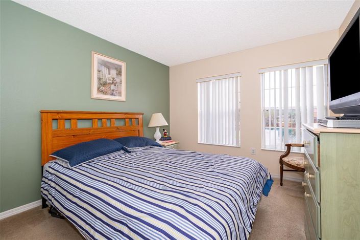 Image No.19-3 Bed Townhouse for sale