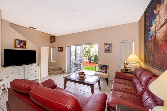 Image No.8-3 Bed Townhouse for sale