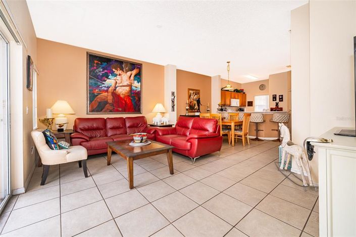 Image No.9-3 Bed Townhouse for sale