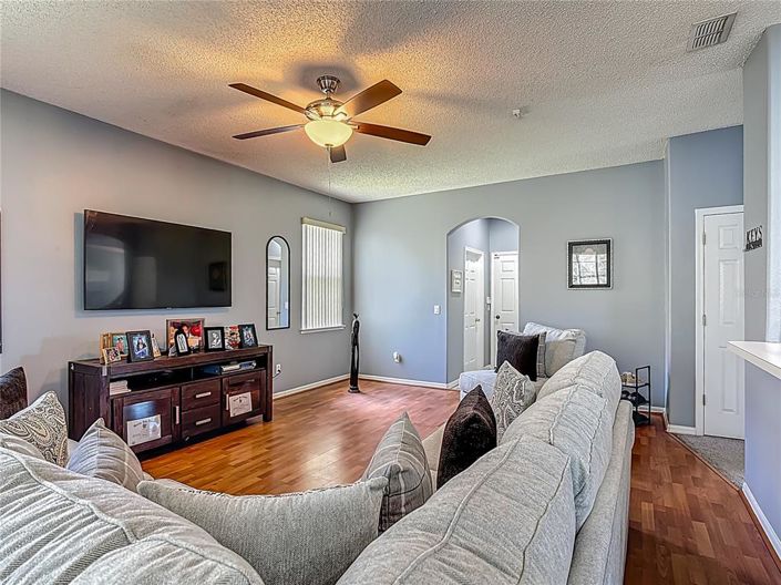 Image No.14-4 Bed House for sale