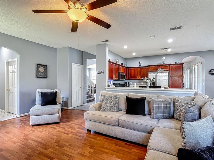 Image No.18-4 Bed House for sale