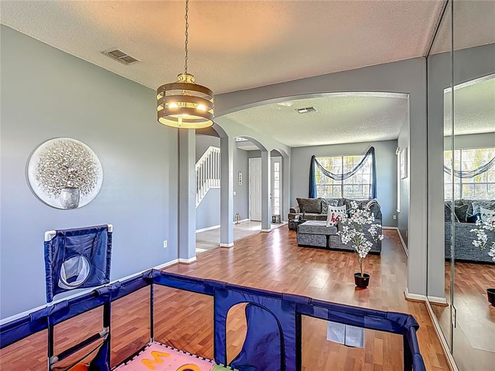 Image No.23-4 Bed House for sale