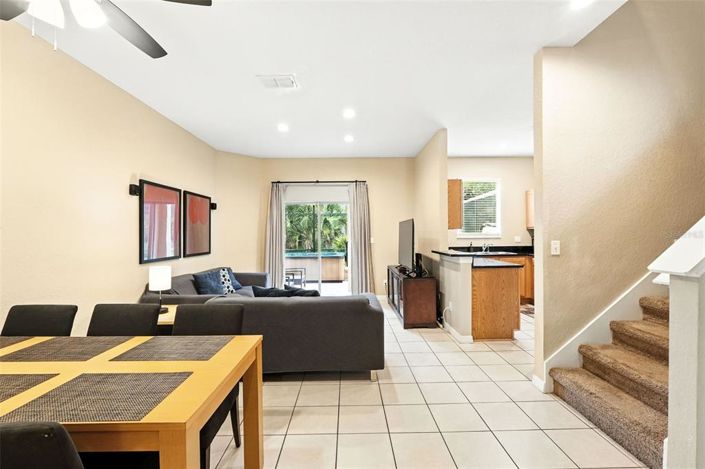 Image No.4-4 Bed Townhouse for sale