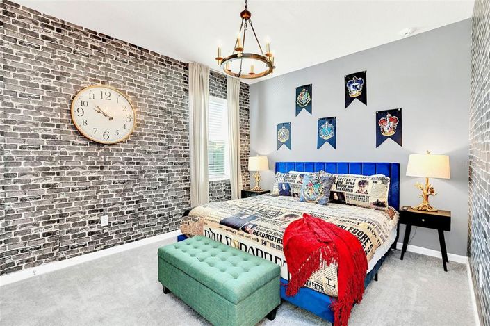 Image No.17-8 Bed House for sale