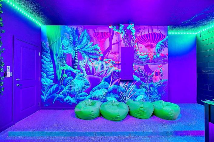 Image No.27-8 Bed House for sale