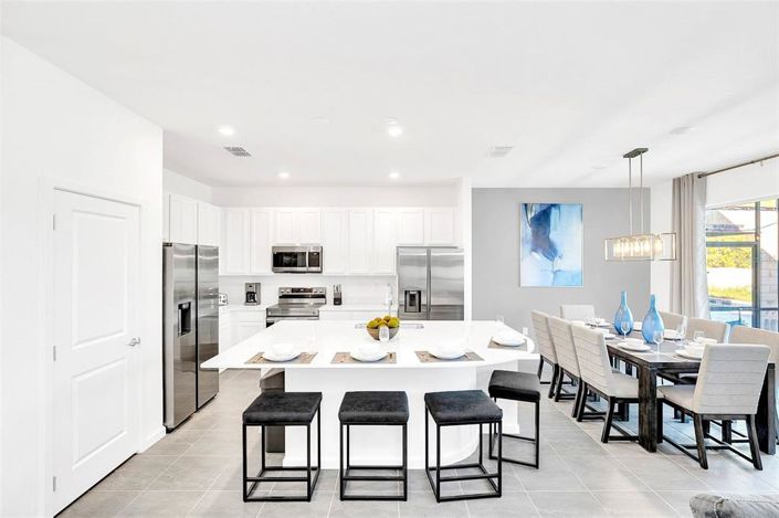 Image No.7-8 Bed House for sale