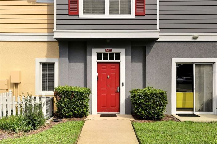 Image No.2-Maison de ville de 4 chambres à vendre à Saint John