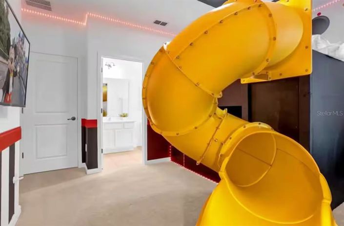 Image No.20-15 Bed House for sale