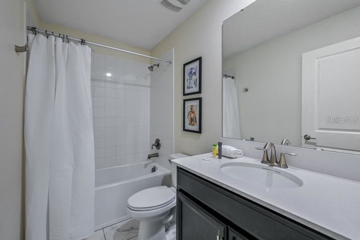 Image No.34-8 Bed House for sale