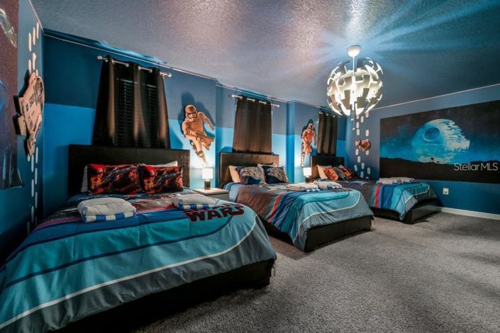 Image No.7-8 Bed House for sale