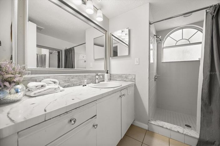 Image No.18-Appartement de 3 chambres à vendre à Saint John