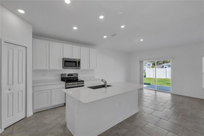 Image No.13-4 Bed House for sale