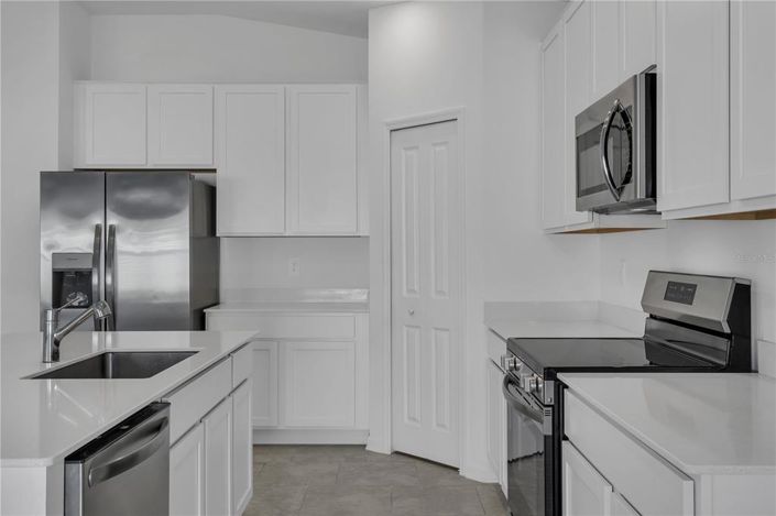 Image No.21-4 Bed House for sale