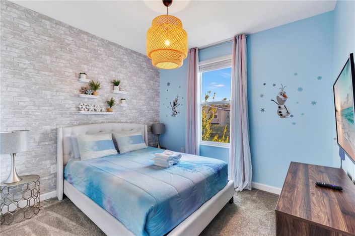 Image No.18-6 Bed House for sale