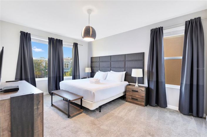 Image No.20-6 Bed House for sale