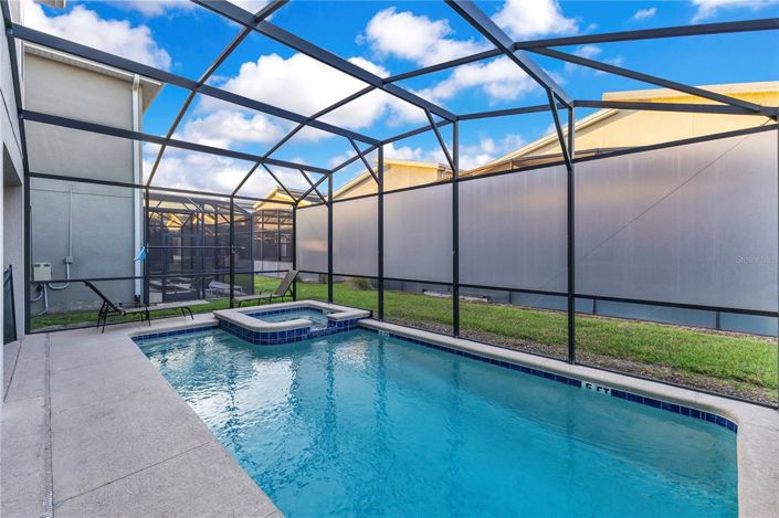 Image No.25-6 Bed House for sale