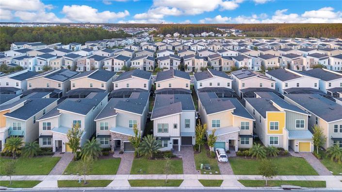 Image No.30-6 Bed House for sale