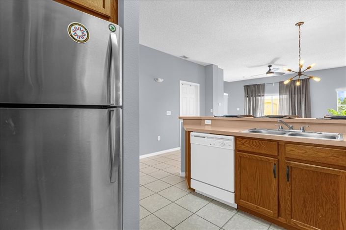 Image No.5-3 Bed Townhouse for sale