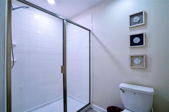 Image No.18-9 Bed House for sale