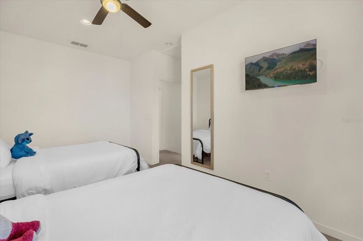 Image No.15-2 Bed Townhouse for sale