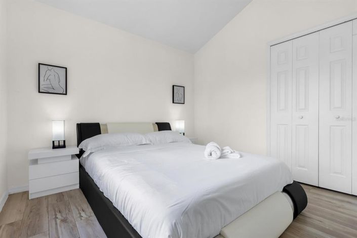 Image No.27-4 Bed House for sale