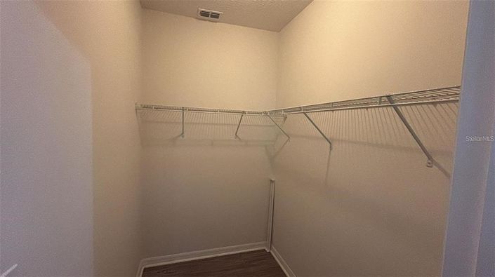 Image No.39-8 Bed House for sale