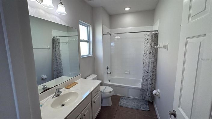 Image No.41-8 Bed House for sale