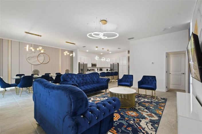 Image No.18-12 Bed House for sale