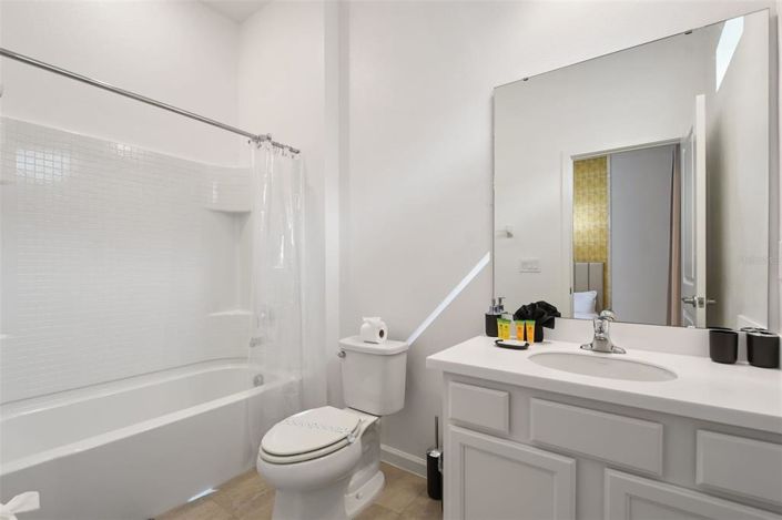 Image No.26-12 Bed House for sale