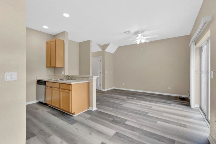 Image No.4-4 Bed Townhouse for sale