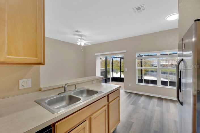 Image No.7-4 Bed Townhouse for sale