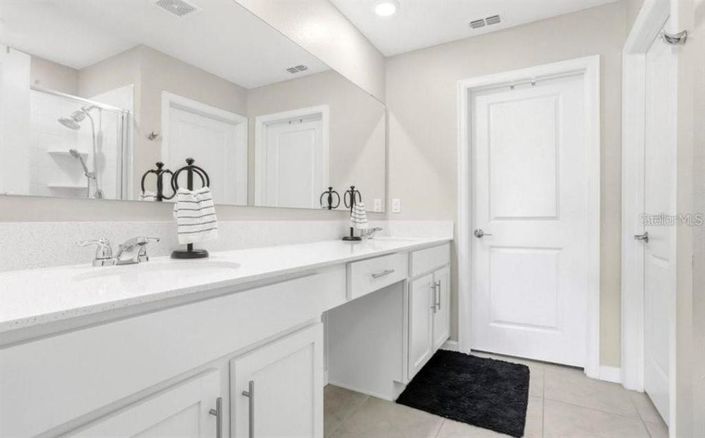 Image No.5-5 Bed House for sale