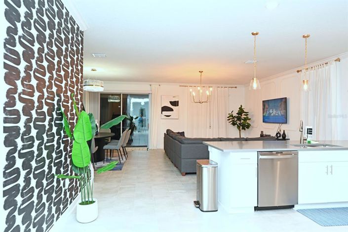 Image No.23-8 Bed House for sale