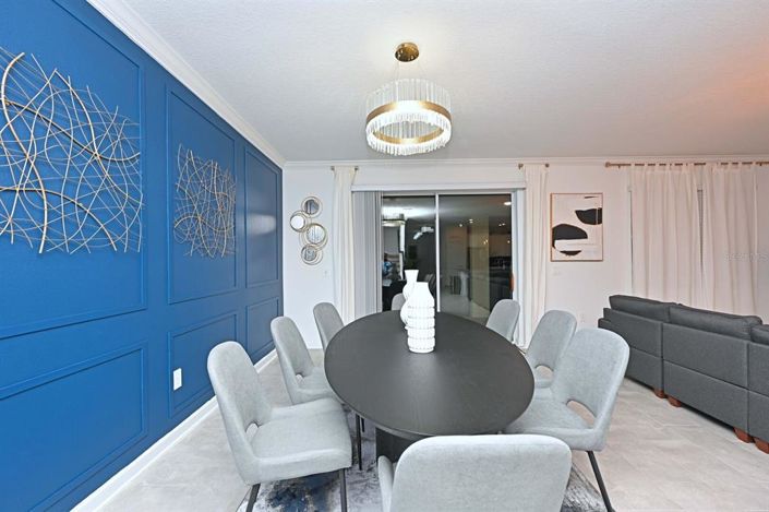 Image No.27-8 Bed House for sale