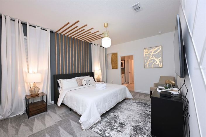 Image No.30-8 Bed House for sale