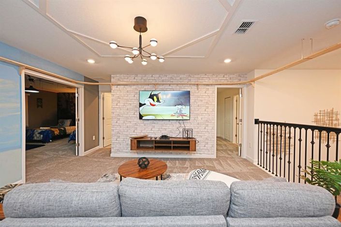 Image No.57-8 Bed House for sale