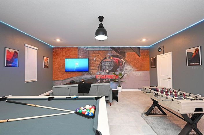 Image No.7-8 Bed House for sale